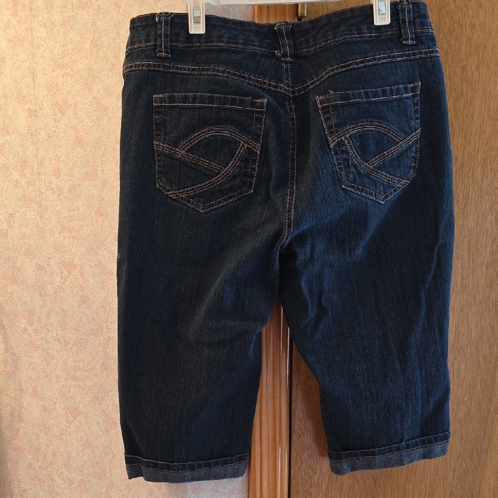 Nine West Indigo Denim Capris - Picture 3 of 3